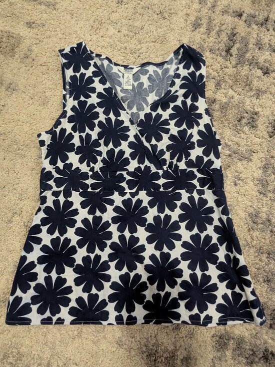 G.H. Bass & Co. Tops - Cute Flared Halter Top